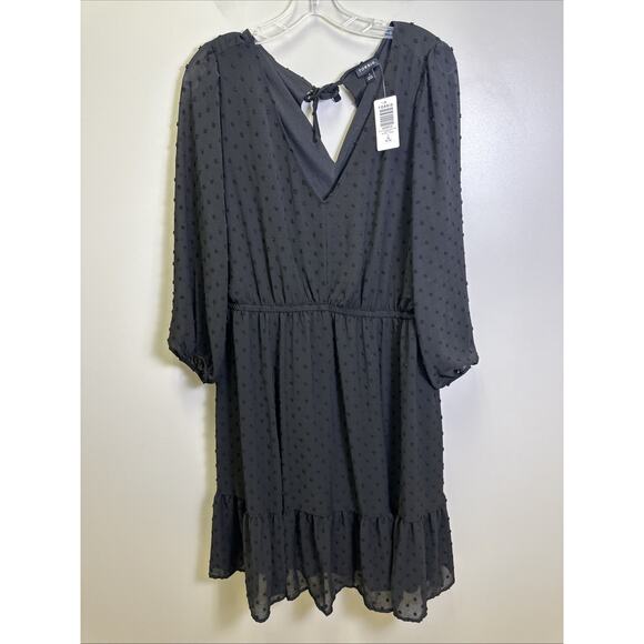 Torrid Dresses & Skirts - Torrid Mini Clip Dot Babydoll Dress Size 1X Black Line Balloon Sleeve Whimsigoth